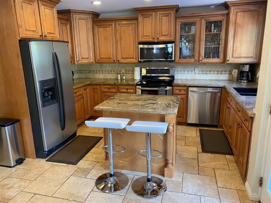 Wasatch Front Home With Pool Close To Everything! Murray Dış mekan fotoğraf